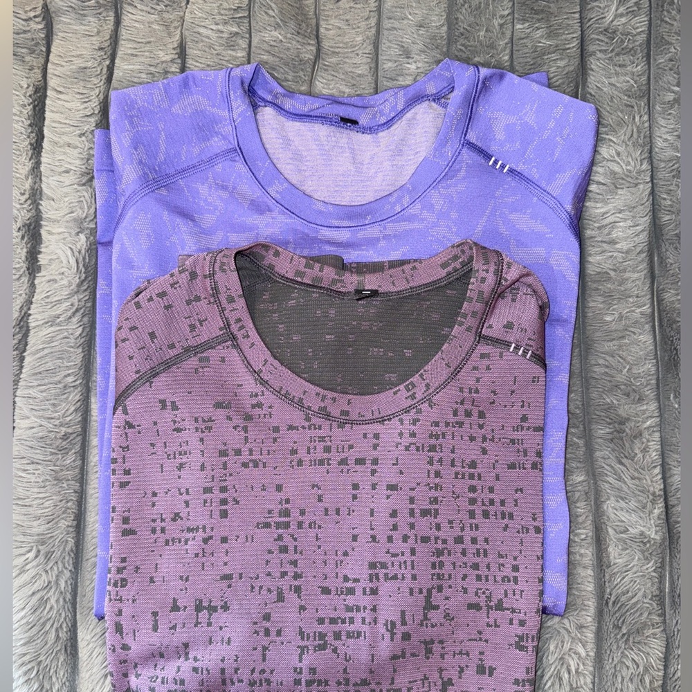 Set of 2!!! Lululemon Men’s Athletic Shirts
Size Large